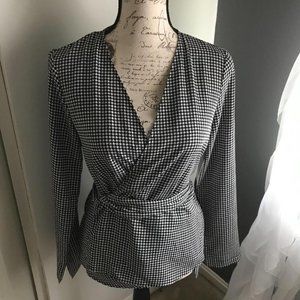 Wrap black and white checked shirt